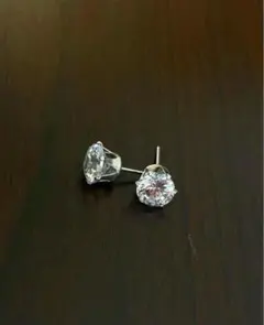2カラット相当 上質キュービックジルコニア 一粒ピアス