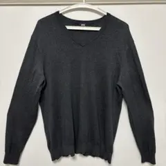 UNIQLO ダークグレー Vネックニット L