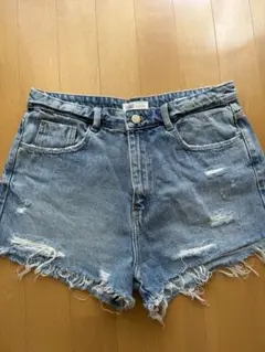 ライトブルー ダメージデニムショートパンツ