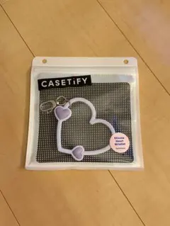 CASETiFY Silicone Heart Wristlet