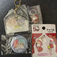 キキララ　アクリルキーホルダー刺繍バッジ