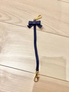 【美品】サマンサベガ　バッグチャーム　リボン　ブルー