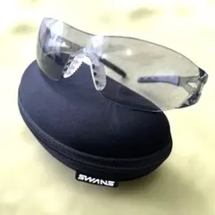 Item thumbnail for item fb835cfc-0b3a-4495-99fa-6f2ba6c4292d