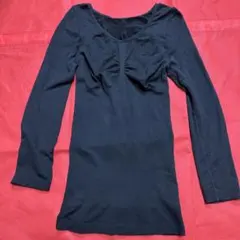 イオンTOPVALU長袖シャツ 胸元ギャザーデザインブラックサイズM -L