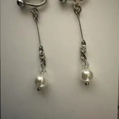 パールとクリスタルのクリップ式イヤリング