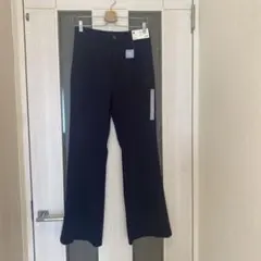 新品gu カットソーカラーフレアスラックス