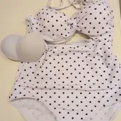 水玉模様 ワンピース水着 ホワイト