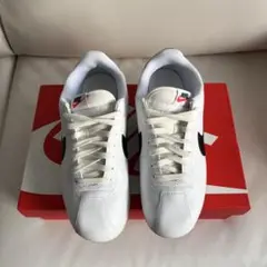 Nike Cortez ホワイトレザー スニーカー