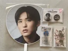 ■Snow Man うちわ、アクスタ、缶バッジセット■ 目黒蓮