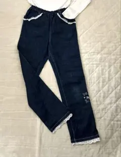 美品　春から活躍 フェミニンなデニムパンツ　130 KP