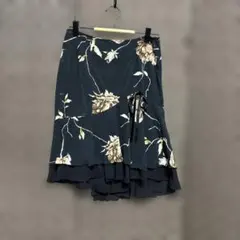 DOLCE VITA 花柄フレアスカート アシンメトリー リボン付きのサムネイル