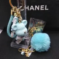 CHANEL2024クリスマス限定雪の結晶チャーム&くまちゃん&miniポンポンのサムネイル