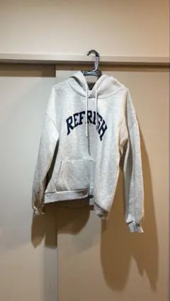 REFRESH フード付きグレーパーカー