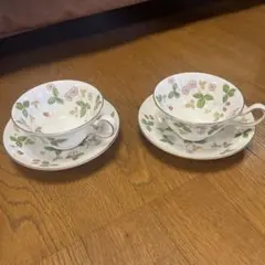 WEDGWOOD ワイルドストロベリー ティーカップ＆ソーサー 2客
