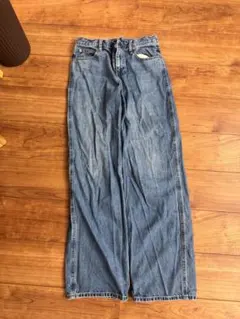 UNIQLO バギージーンズ