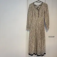 花柄ロングワンピース Fサイズ ベージュ