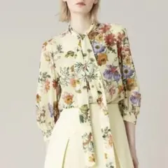 LOULOU WILLOUGHBY RATTIシフォンフラワープリントブラウス