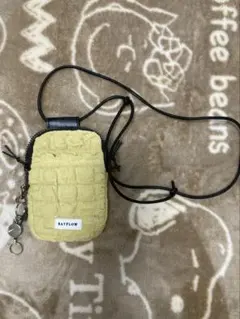 イエロー ショルダーバッグ