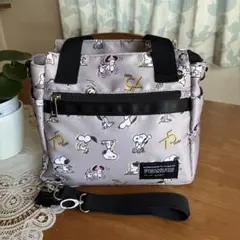 スヌーピー柄ショルダーバッグ