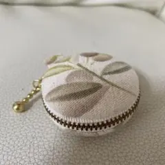 オリーブ柄マカロンポーチ　5.5cm