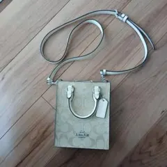 COACH ベージュ ショルダーバッグ