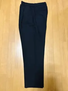 ユニクロUNIQLO感動タックパンツLサイズ黒ブラック