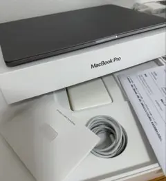 Apple MacBook Pro 15-inch 2019 本体