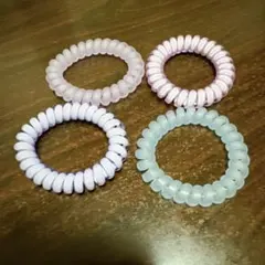 ⭐️新品未使用⭐️ヘアゴム スプリング 4個 電話コード型ヘアゴム