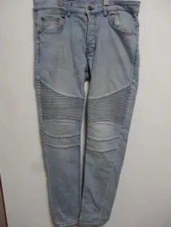 H&M ライトブルーデニム バイカー風デザイン