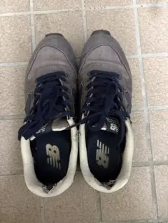 New Balance スニーカー グレー/ネイビー　23.5センチ