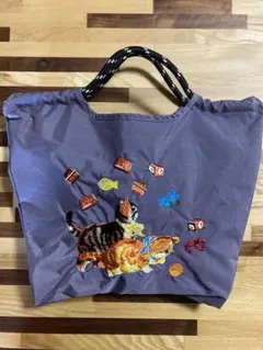 ナイロンバッグ　刺繍バッグ　猫　軽量