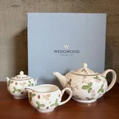 WEDGWOOD ワイルドストロベリー ティーセット　英国製 3点セット