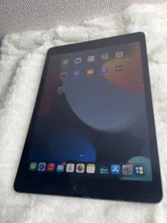 iPad 第9世代10.2インチWi-Fi black64GB バッテリー85% - メルカリ