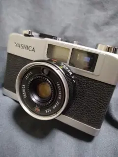 YASHICA 35-ME フィルムカメラ　ジャンクのサムネイル