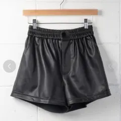 レザー風ショートパンツ / フェイクレザー / PUレザー