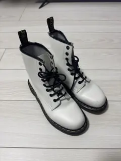 Dr.Martens JADON 厚底 8ホールブーツ UK4 ホワイト - メルカリ