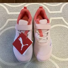 Puma ピンク ベルクロスニーカー