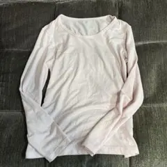 140サイズ 薄いピンクの長袖肌着