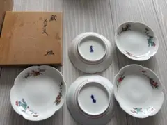 鑑定済 柿右衛門 色絵 花文 皿 5枚セット 木箱入り 鑑定済 柿右衛門 色絵 花文 皿 5枚セット 木箱入り - メルカリ