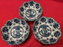 ◉セール！新品　有田焼　三賓造　小鉢3個　中鉢　輪花 花型　窓絵　松　桜　縁起物