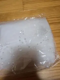 ホワイトビーズ付きロングウェディングベール