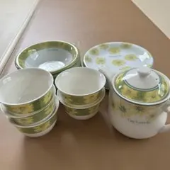 Guy Laroche 花柄食器セット