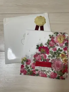 【新品未使用】CHARLES JOURDAN花柄ハンカチのサムネイル
