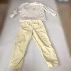 ユニクロ　裏起毛　ハローキティ　ちいかわ　刺繍付きフリース　パジャマ　冬用