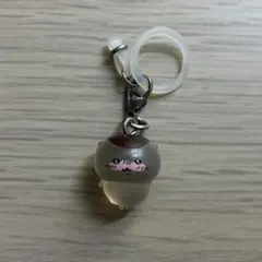 めじるしアクセサリー　ちいかわ　くりまんじゅう　ガチャ