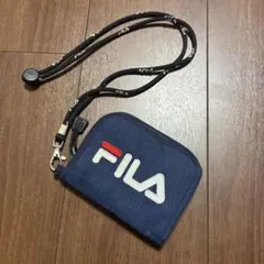 FILA ジッパー財布　二つ折りのサムネイル