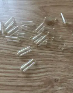 透明プラスチックカプセルパーツ60個