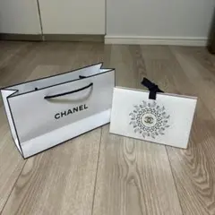 シャネル　ショッパー　ギフトボックスのサムネイル