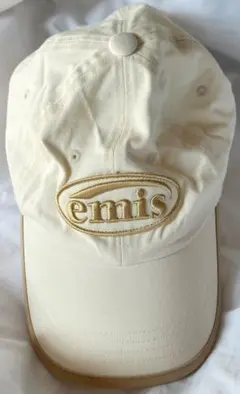 極美品　emis　韓国ブランド　キャップ　正規品　訳あり　ホワイト×ゴールドのサムネイル