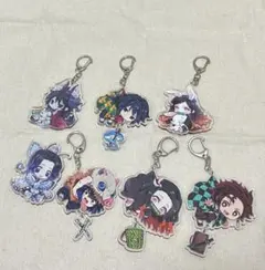 鬼滅の刃 アクリルキーホルダー 8個セット